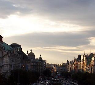 Praga w wieczornym słońcu