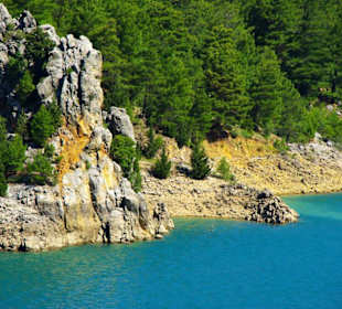 Der Staudamm selbst in voller Pracht