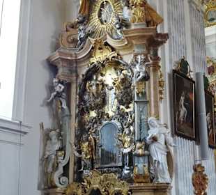 Rundgang durch die Klosterkirche Raitenhaslach