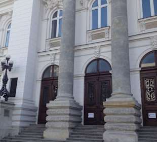 Galeria Sztuki  od frontu