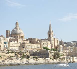 Skyline Hauptstadt Valetta - mit dem Bus gut zu erreichen