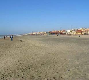 Am Strand von Ostia bei Rom