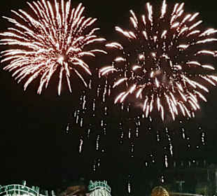 Das Eröffnungsfeuerwerk