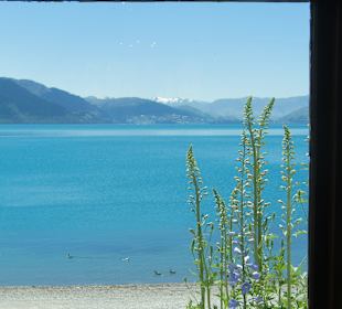 Aus dem Haupthaus Blick auf den See