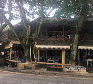 Boat House Restaurant 