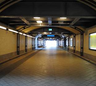 Przejście boczne pod dworcem PKP