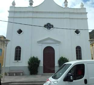 Vorderfront des Gotteshauses