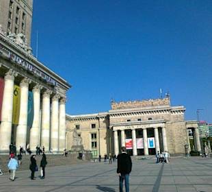 Dziedziniec przed Pałacem Kultury