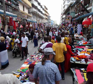Seitenstrassen um den Kariakoo Markt