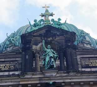 Berliner Dom Ornamente Kuppel