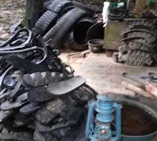 Schuhe aus Fahrzeugreifen