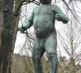 Das nackte Buberl auf dem Buberlbrunnen