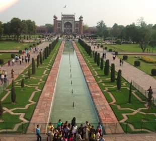 Gartenanlage des Taj Mahal, sehr schön.