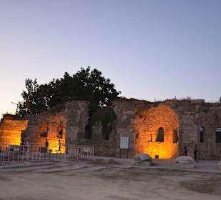 Świątynia po zachodzie słońca