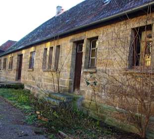 Nebenhaus vor der Festung