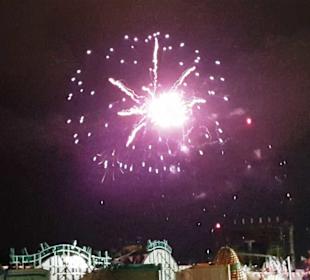 Das Eröffnungsfeuerwerk, sehr schön