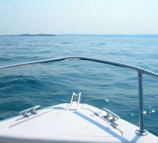 Motorboot fahren am Gardasee