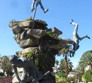 Brunnen / Denkmal König Doramas im Park Doramas