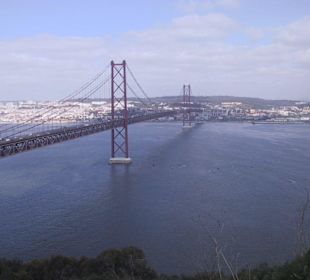 Brücke des 25. April über den Tejo