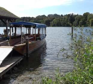 Schifffahrt zur Roseninsel