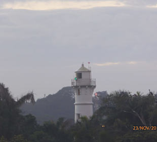 Durchfahren des alten Panama Kanal