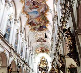 Pfarrkirche St. Peter (Alter Peter)