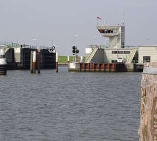 Seeschleuse geöffnet