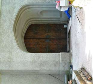 Zamek Karpniki - brama do Zamku