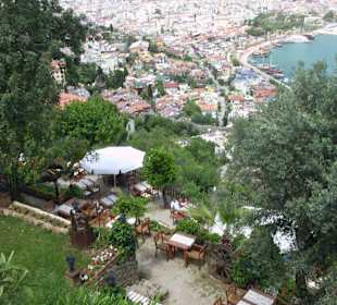 Blick zum Hafen von Alanya
