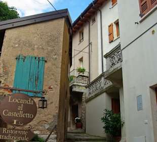 Durch das Dorf Pieve