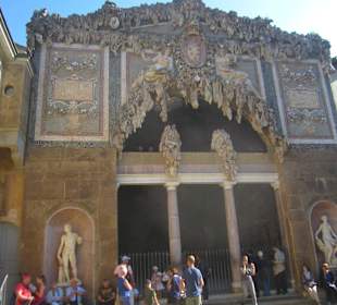 Грот в парке у дворца Питти