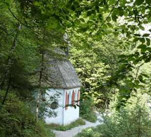 Die Waldkapelle St. Johann und Paul am Eisbach