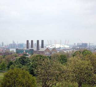 Blick auf das O2 Stadion und die Emirates Gondeln 