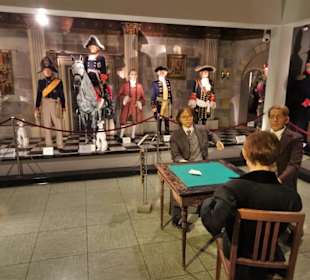 Rundgang durch das Wachsfigurenkabinett