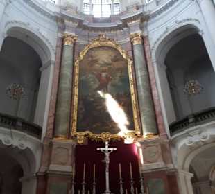 Kathedrale St. Trinitatis - Katholische Hofkirche