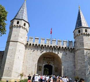 Pałac Topkapi - brama główna