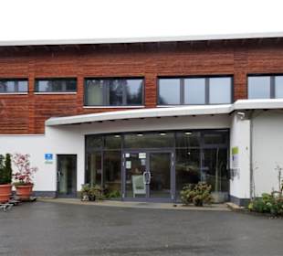 Eingang zum Tropenhaus Klein Eden