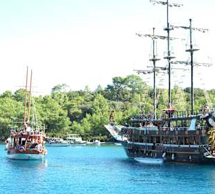 Bootstour auf den schönen Buchten vom Kemerhafen