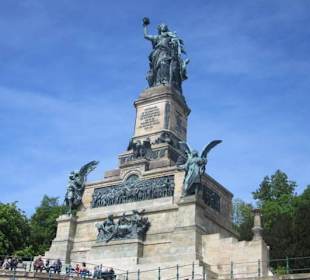 Am Niederwalddenkmal