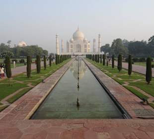 Taj Mahal im Morgendunst