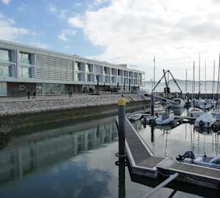 Yachthafen und Hotel in Belem