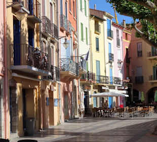 Frühling in der Altstadt von Collioure