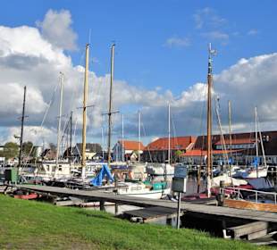 Eindrücke vom Rundgang durch den Hafen von Varel