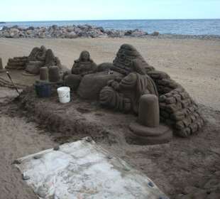 Sand Figuren am Meer