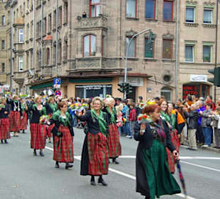 Umzug-Michaeliskirchweih