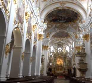 Stift Unserer Lieben Frau zur Alten Kapelle
