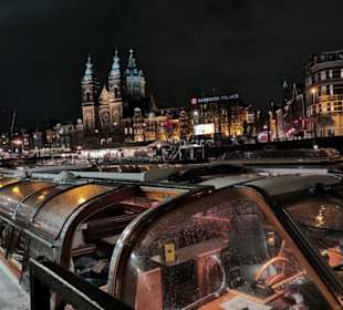 Night canal cruise