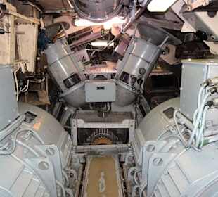 Im Maschinenraum des U-Bootes "U10"