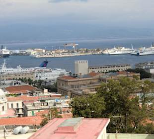 Blick über die Stadt/Hafen