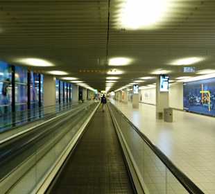 Terminal 2/ Weg zu den "B"-Gates